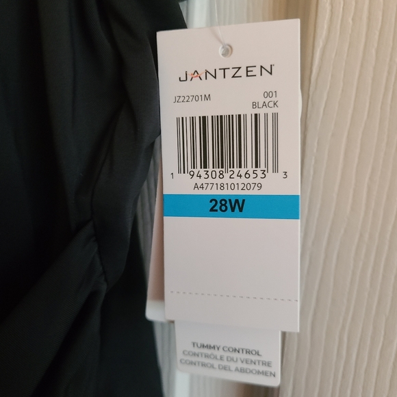 Jantzen one piece black bathing suit size 28W - Picture 2 of 5